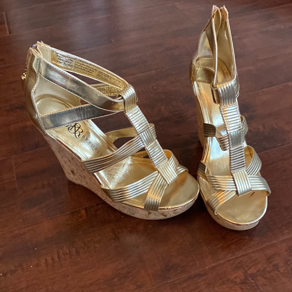 Rock & Republic Wedges | Cork Wedge Platform Heels Size 9.5M | Color: Gold